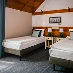 Hotel Folwark Lekuk Łękuk Mały