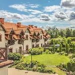 Folwark Lekuk Hotel Łękuk Mały