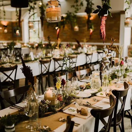 Hotel Folwark Lekuk 3*