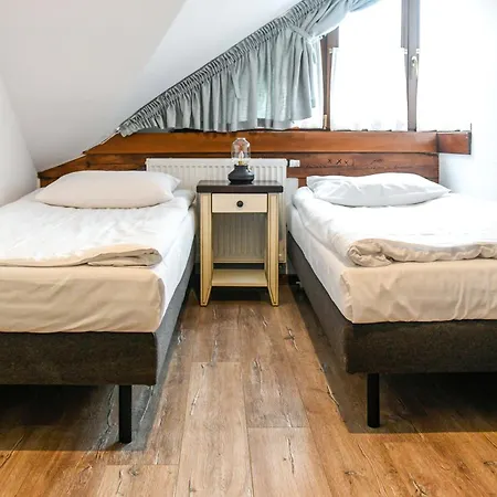 Folwark Lekuk Hotel Łękuk Mały
