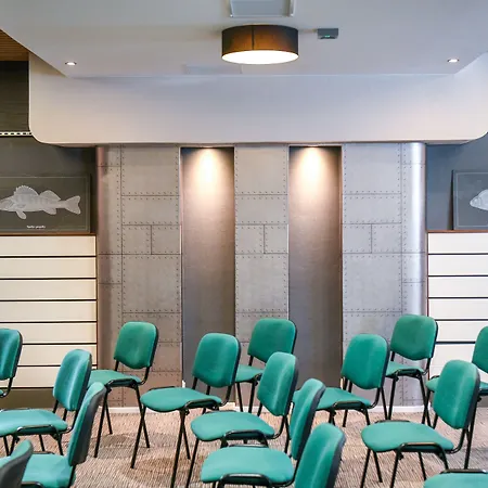 Folwark Lekuk Hotel