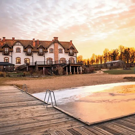 Folwark Lekuk Hotel Łękuk Mały
