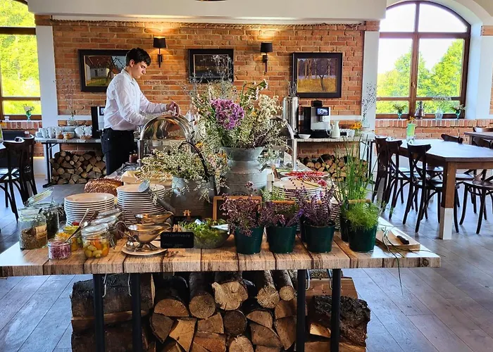 Folwark Lekuk Hotel Łękuk Mały