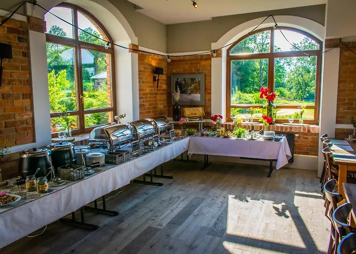 Folwark Lekuk Hotel Łękuk Mały