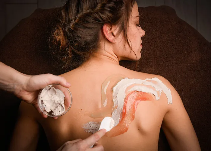 Folwark Lekuk Hotel Łękuk Mały